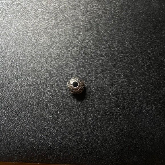 Pandora essence friendship charm - Picture 5 of 6